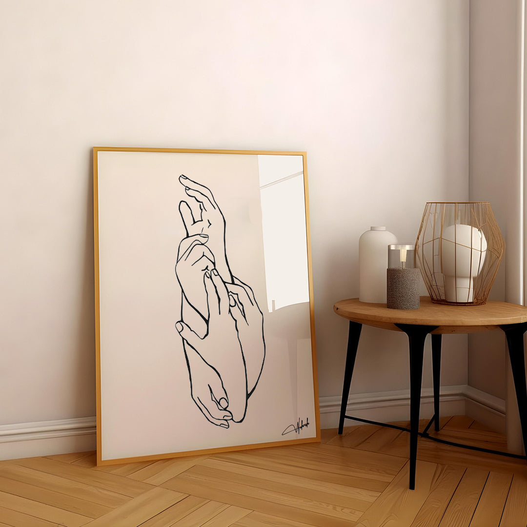 Minimal Line Art - Holding Hands Wall Frame