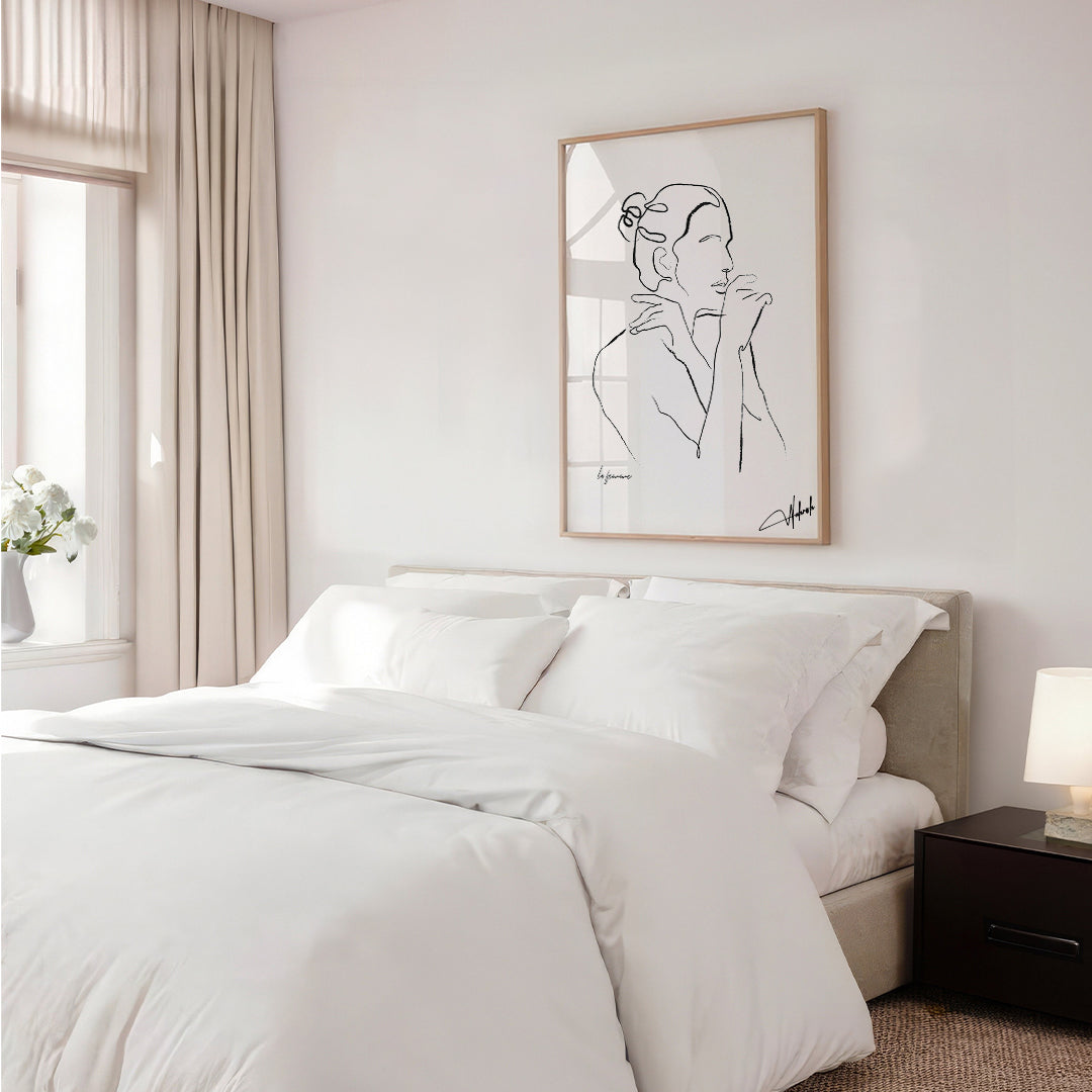 Minimal Line Art - Woman Portrait Wall Frame